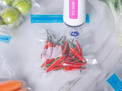 Vacuum Zipper Bag with Flat Valve05